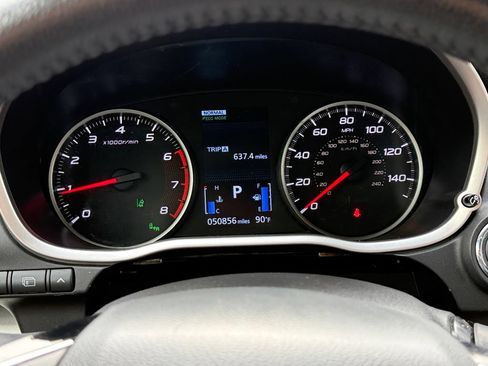 Used 2024 Mitsubishi Eclipse Cross SEL AWD/4WD image 32