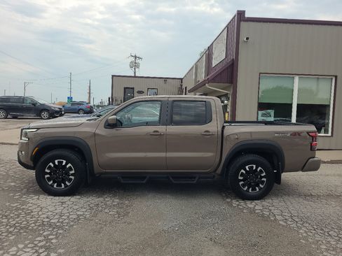 Used 2023 Nissan Frontier PRO-4X w/ Pro Convenience Package image 9