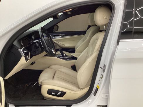 Used 2017 BMW 530i RWD image 14