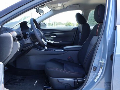 New 2025 Nissan Sentra SR image 7