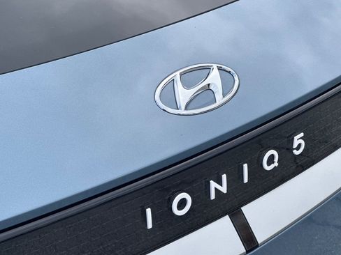 Certified 2024 Hyundai Ioniq 5 SEL RWD image 27
