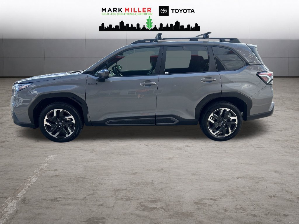 Used 2025 Subaru Forester Limited AWD/4WD image 2