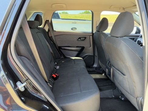 Used 2023 Nissan Rogue S FWD image 29