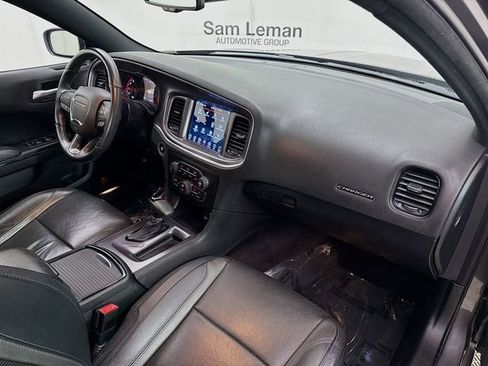 Used 2017 Dodge Charger SXT w/ AWD Premium Group image 30