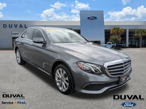 Used 2019 Mercedes-Benz E 300 4MATIC image 1