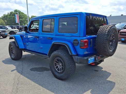 Used 2023 Jeep Wrangler Unlimited Rubicon w/ Xtreme 35 Tire Package AWD/4WD image 4