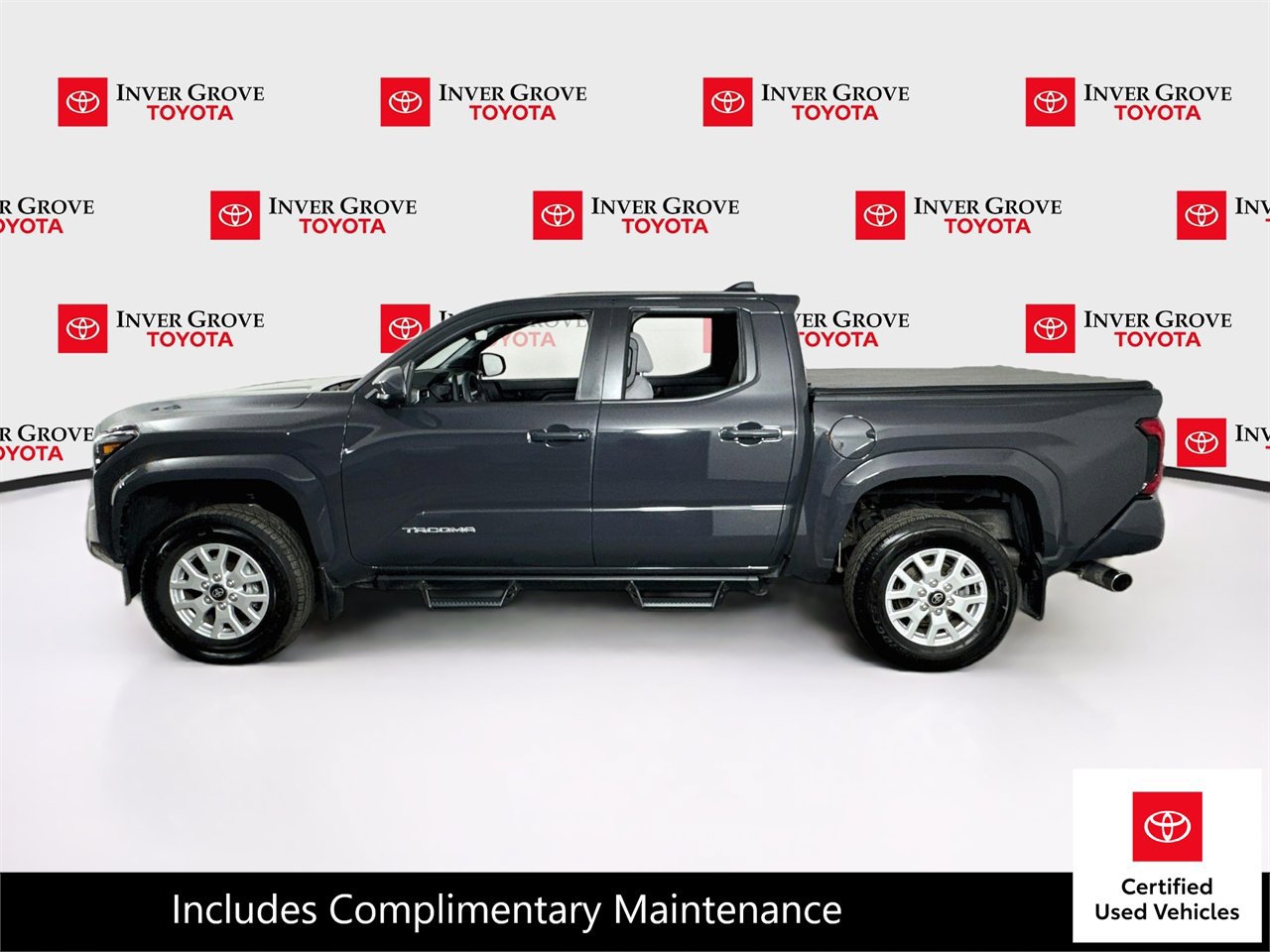Certified 2024 Toyota Tacoma SR5 AWD/4WD image 8