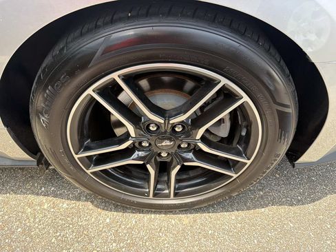 Used 2020 Ford Mustang Premium RWD image 23