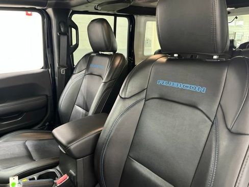 Used 2022 Jeep Wrangler Unlimited Rubicon 4xe AWD/4WD image 35