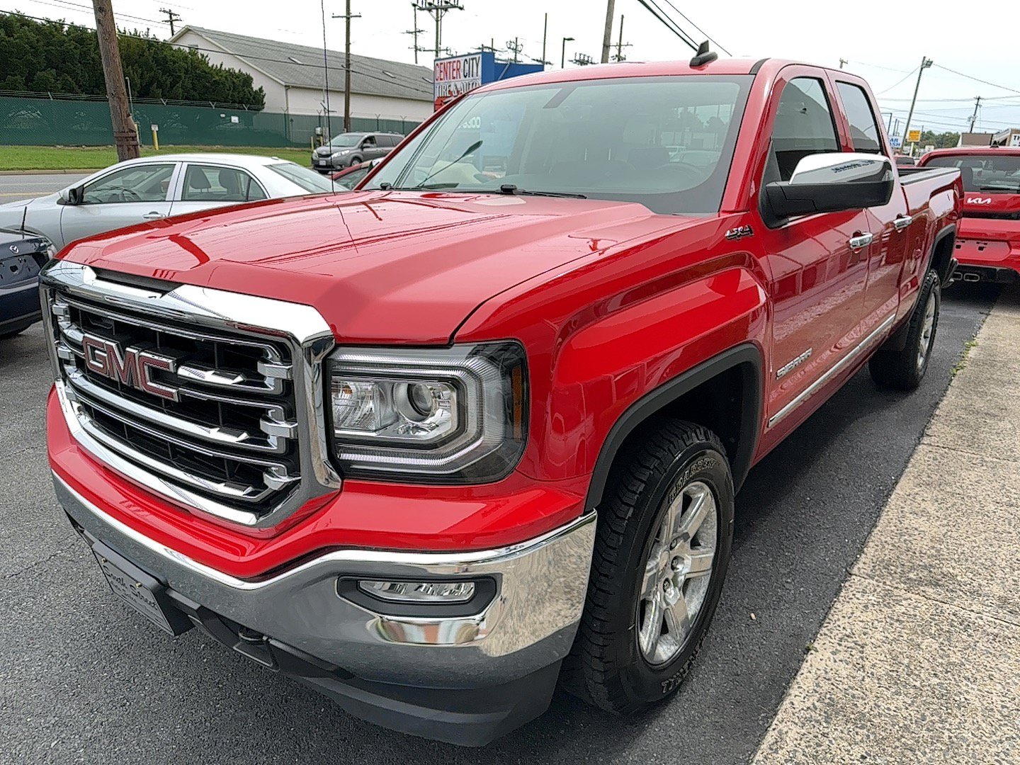 Used 2017 GMC Sierra 1500 SLT AWD/4WD image 6