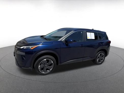 Used 2025 Nissan Rogue SV FWD image 6