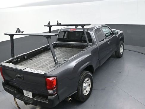 Used 2022 Toyota Tacoma SR image 15