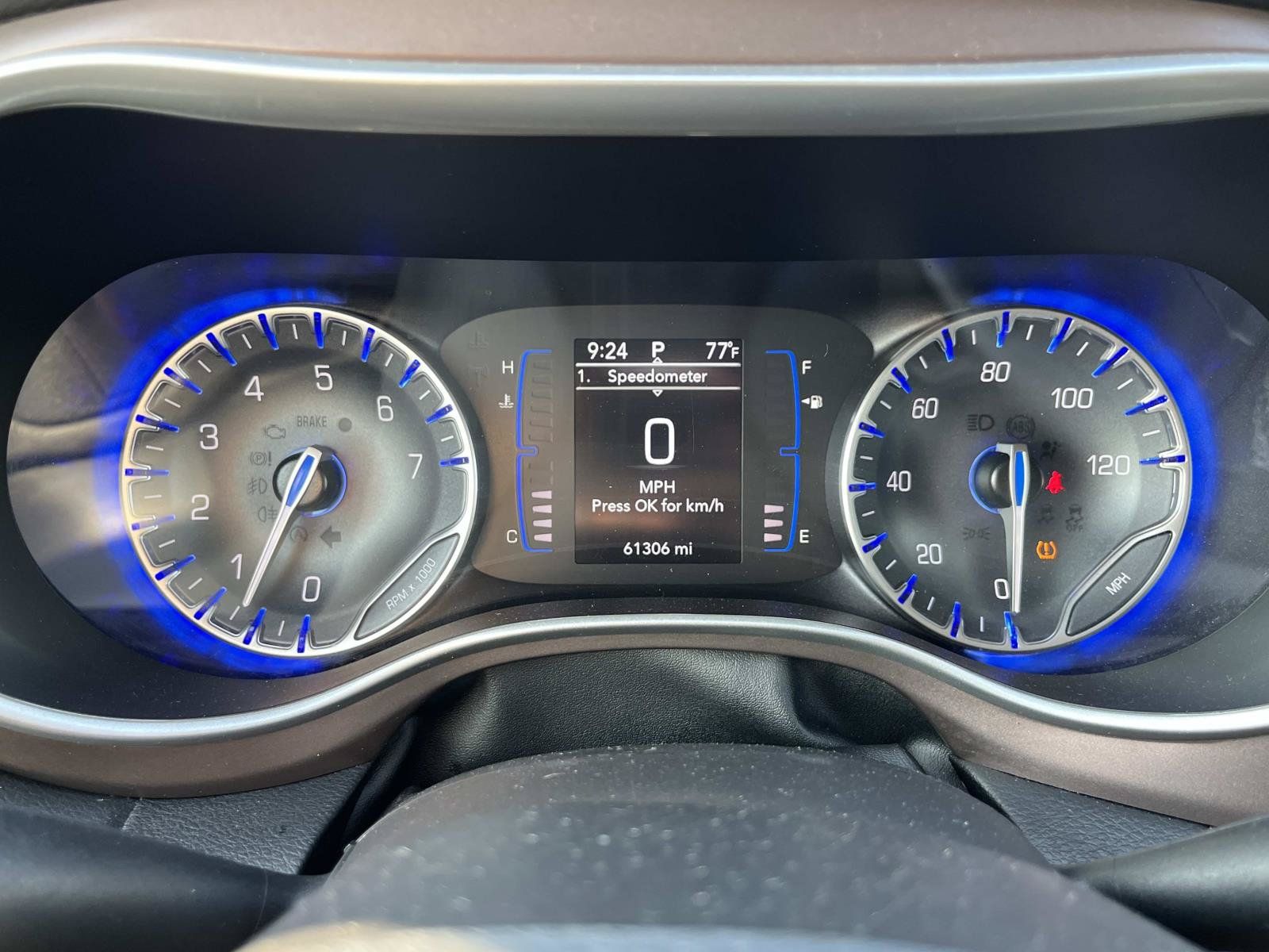 Used 2023 Chrysler Voyager LX FWD image 36