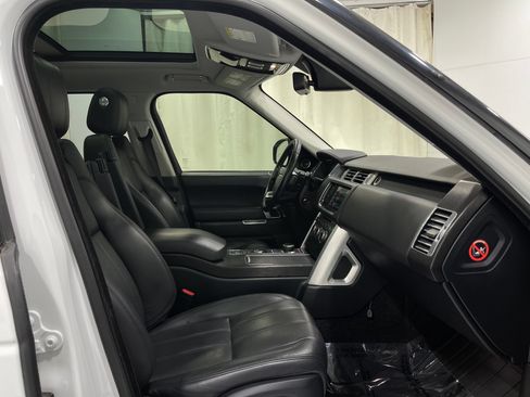 Used 2015 Land Rover Range Rover Supercharged AWD/4WD image 31