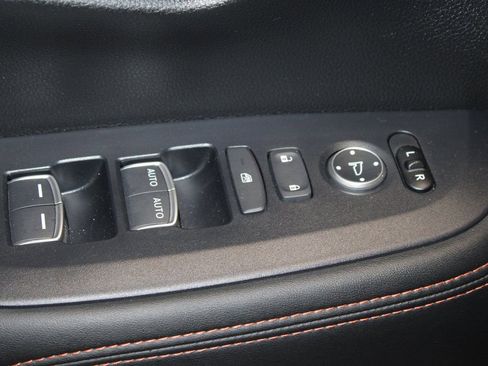 Certified 2025 Honda HR-V Sport image 8