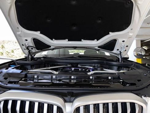 Certified 2025 BMW X5 xDrive40i w/ M Sport Package image 35