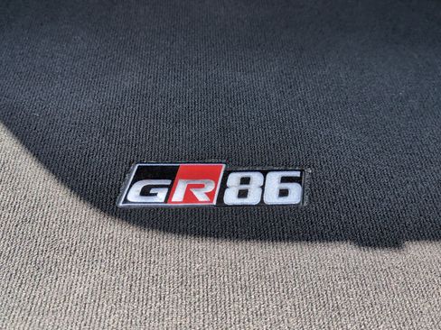 Used 2024 Toyota GR86 Premium RWD image 34