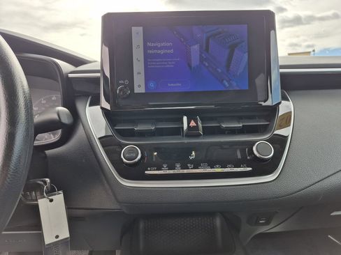 Used 2024 Toyota Corolla LE image 9