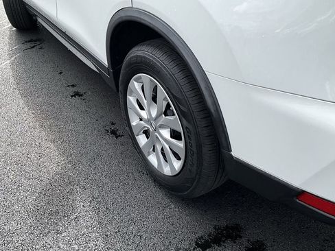 Certified 2020 Nissan Rogue S image 49