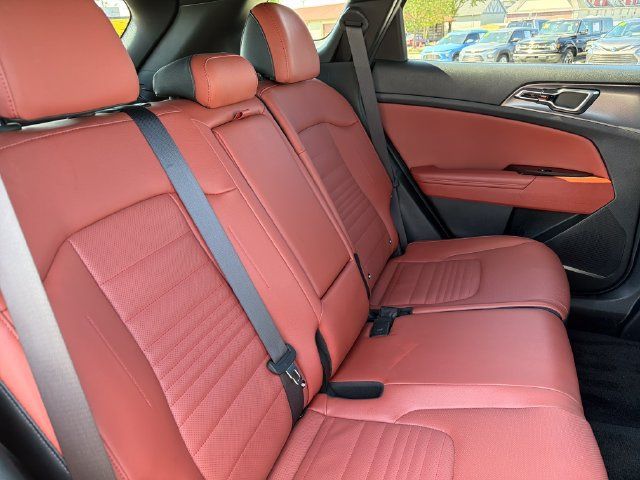 Certified 2024 Kia Sportage SX FWD image 28
