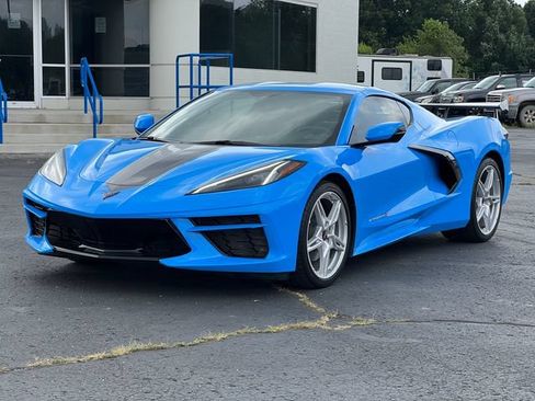 Used 2023 Chevrolet Corvette Stingray Coupe RWD image 31