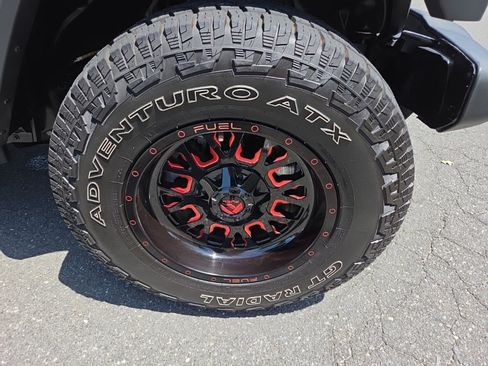 Used 2018 Jeep Wrangler Unlimited Sport S AWD/4WD image 9