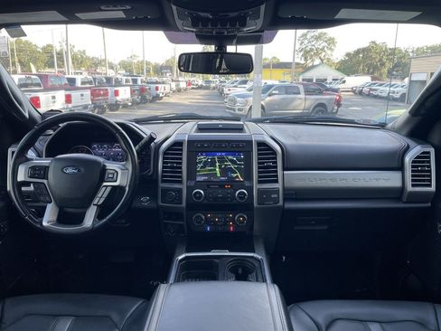Used 2020 Ford F450 Platinum w/ FX4 Off-Road Package AWD/4WD image 5