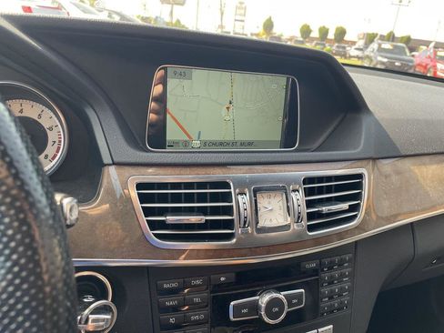 Used 2014 Mercedes-Benz E 350 4MATIC Sedan image 8
