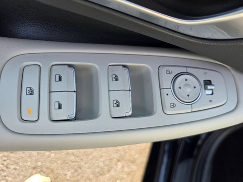 Used 2023 Hyundai Sonata SEL image 12