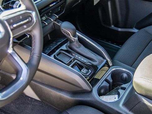 New 2026 GMC Canyon Elevation w/ Convenience Package image 27