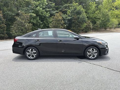 Used 2020 Kia Forte LXS FWD image 6