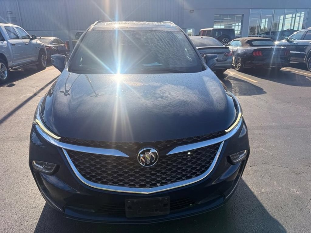 Used 2024 Buick Enclave Avenir w/ Avenir Technology Package AWD/4WD image 3