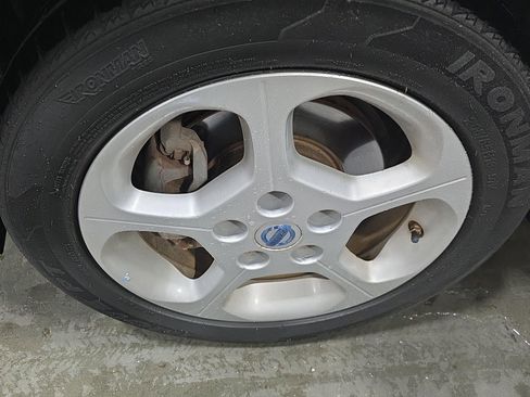 Used 2012 Nissan Leaf SL image 34