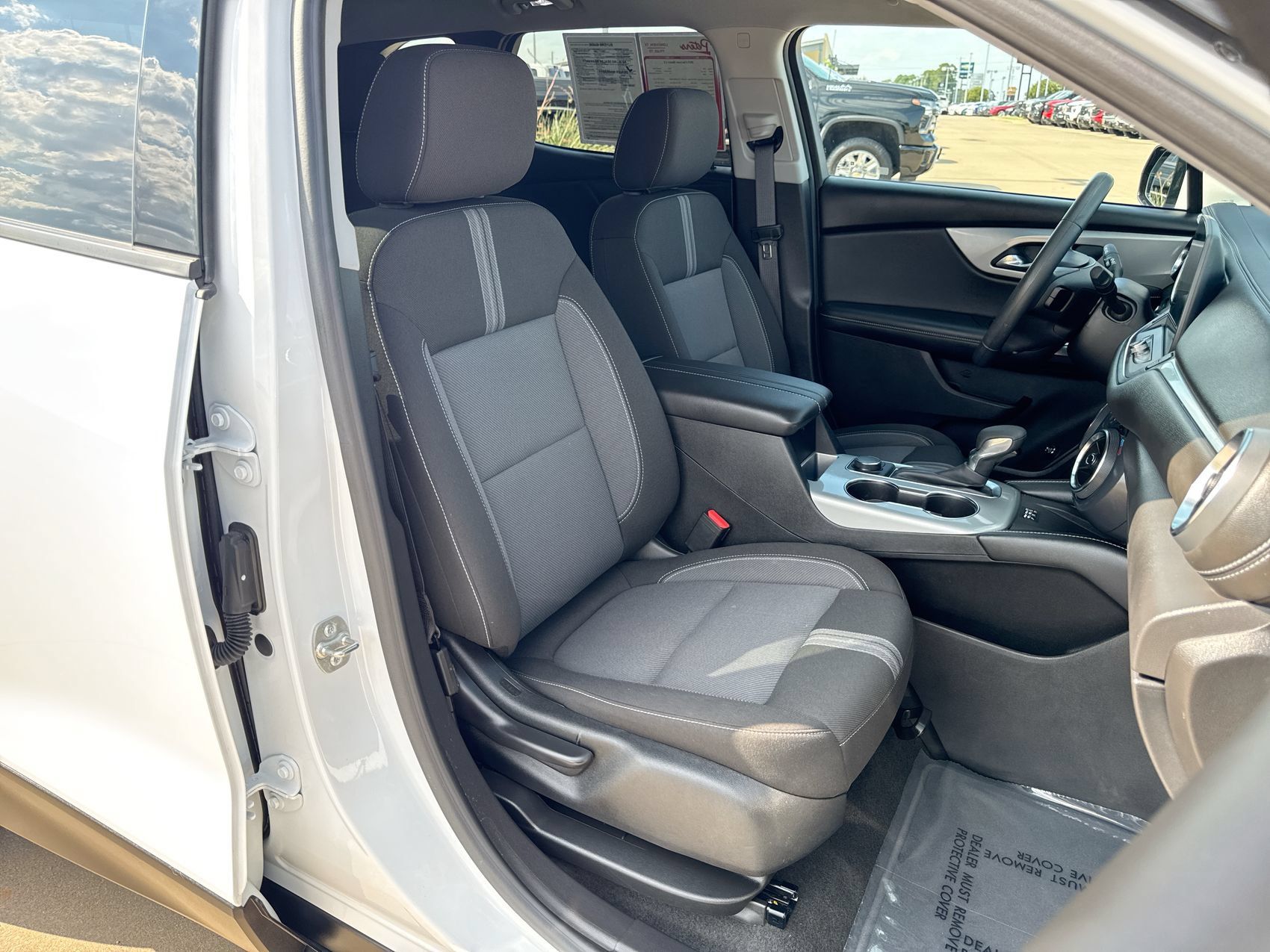 Used 2024 Chevrolet Blazer LT w/ Convenience Package FWD image 23
