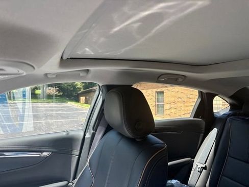 Used 2017 Chevrolet Impala Premier FWD image 3