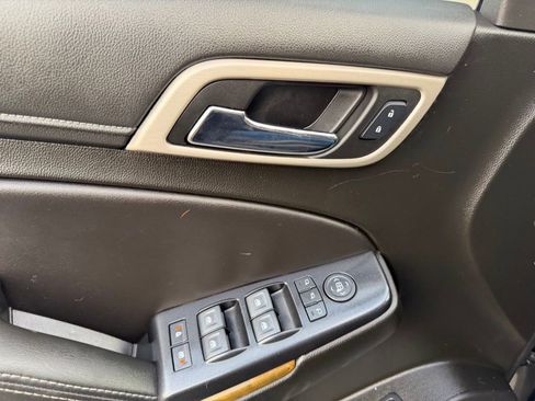 Used 2017 GMC Yukon Denali w/ Open Road Package image 33