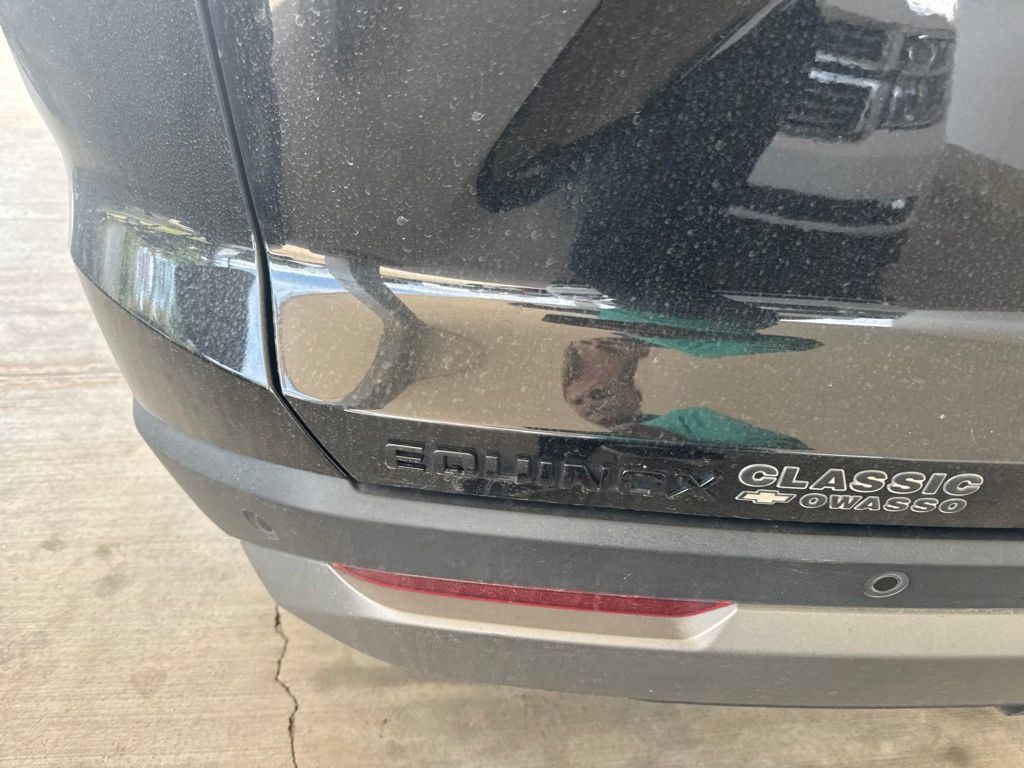 Used 2025 Chevrolet Equinox LT w/ Safety and Technology Package FWD image 6