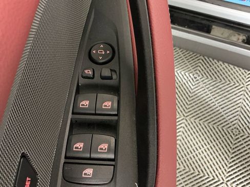 Certified 2025 BMW 430i w/ M Sport Package image 25