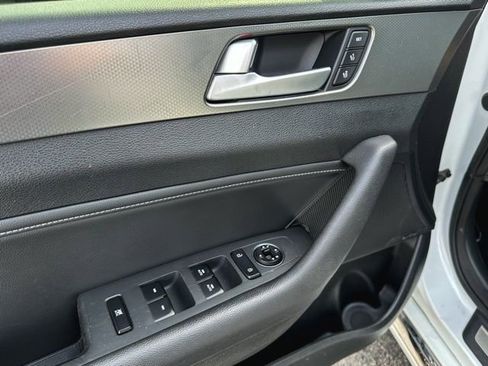 Used 2015 Hyundai Sonata Sport 2.0T w/ Option Group 07 image 15