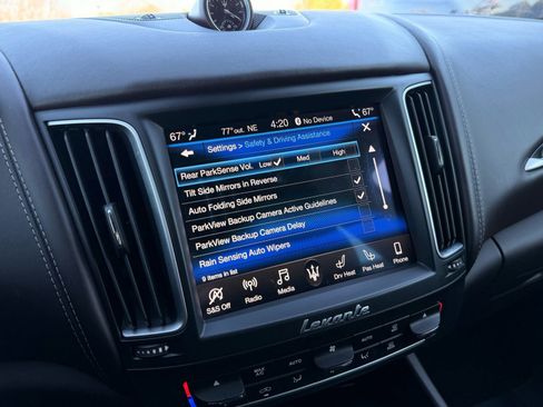 Used 2019 Maserati Levante Base image 42