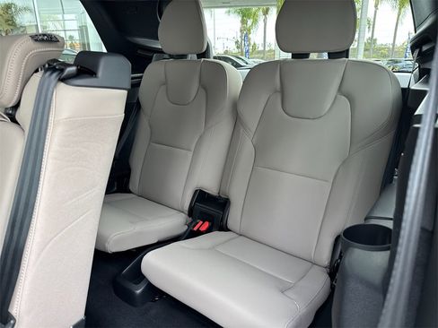 New 2026 Volvo XC90 B6 Plus w/ Protection Package Premier image 14