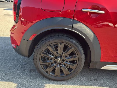 Used 2019 MINI Cooper Countryman S w/ Premium Package FWD image 13