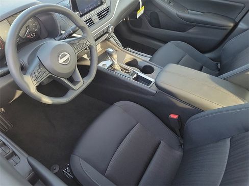 New 2025 Nissan Altima 2.5 S image 3