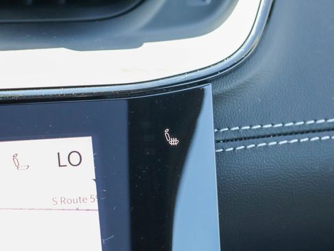 New 2026 Jeep Grand Cherokee L Limited w/ Limited Altitude Package image 25