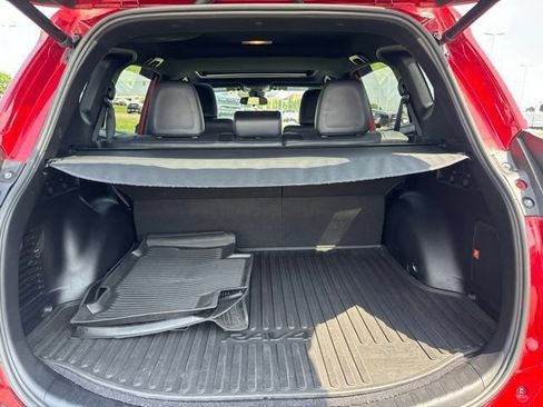 Used 2017 Toyota RAV4 SE w/ Advanced Technology Package AWD/4WD image 17