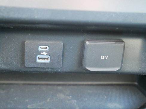 Certified 2022 Ford F150 XLT w/ Equipment Group 301A Mid image 33