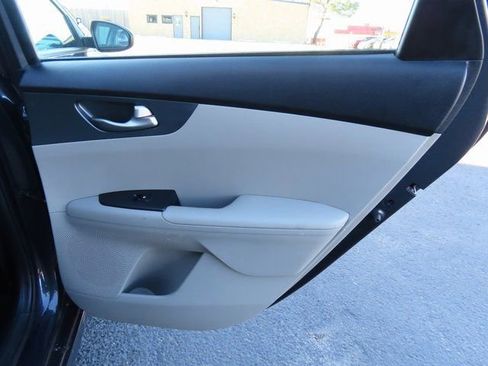 Used 2020 Kia Forte LXS image 13