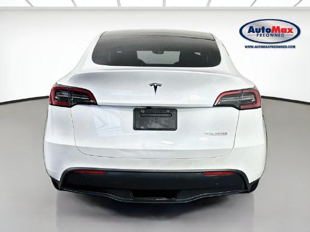 Used 2023 Tesla Model Y Long Range AWD/4WD image 3