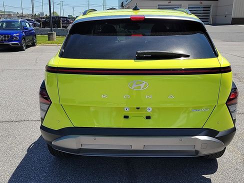 Certified 2024 Hyundai Kona Limited AWD/4WD image 4