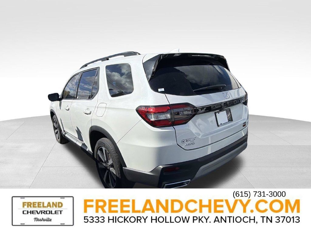 Used 2024 Honda Pilot Elite image 4